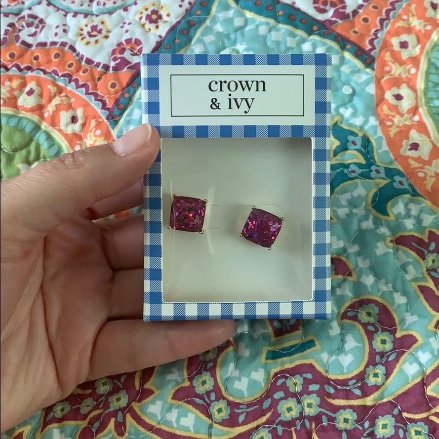 Crown And Ivy Glitter Studs 10$